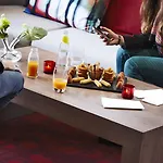 Campanile Paris Est Hotell