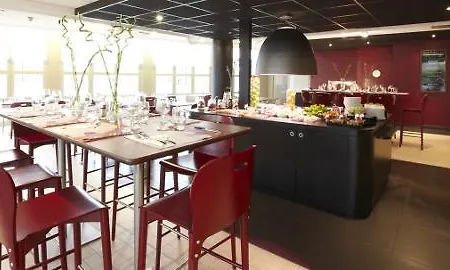 钟楼巴黎东伯比妮酒店 酒店 3*