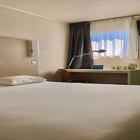 Hotel Campanile Prime - Paris