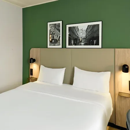 מלון Campanile Prime - Paris
