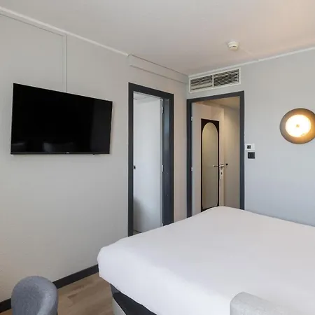 فندق Campanile Prime - Paris