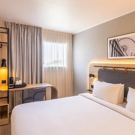 Campanile Prime - Paris 3* בוביני