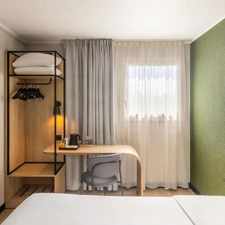 Campanile Prime - Paris מלון 3*