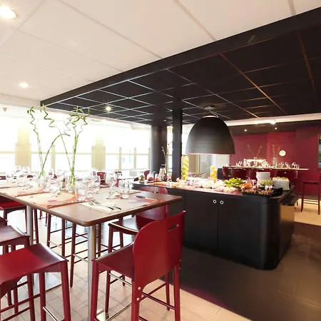 Szálloda Campanile Prime - Paris 3*
