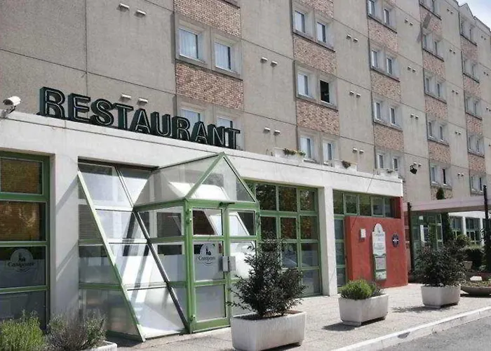 Campanile Paris Est Hotel 3*