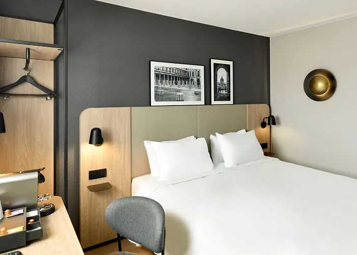 Campanile Paris Est Hotel