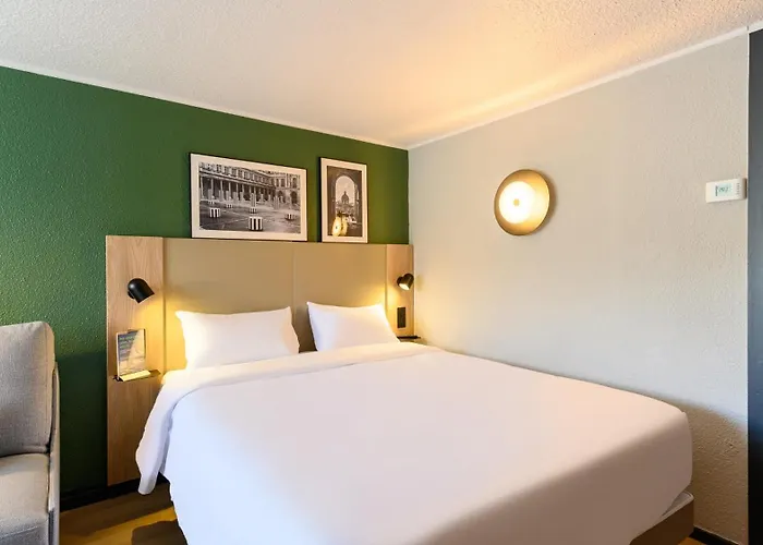 Campanile Paris Est Hotel