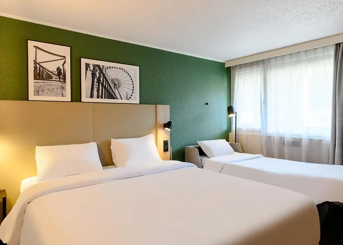 Hotel Campanile Paris Est 3*
